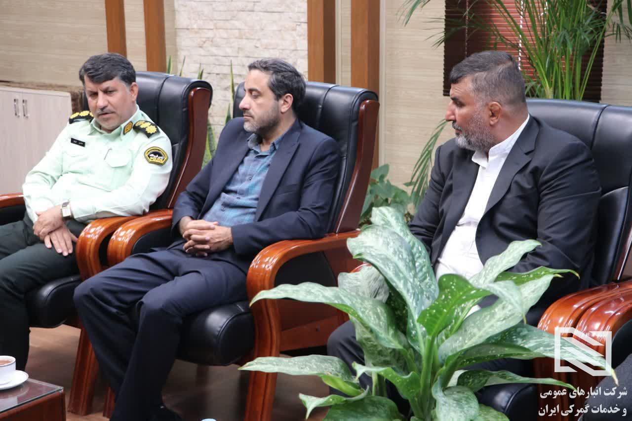 دیدار مهندس حبیب پوش پارس مدیر عامل شرکت انبارهای عمومی و خدمات گمرکی امام خمینی(ره) با جناب سرهنگ لریان فرمانده نیروی انتظامی شهر فرودگاهی 1